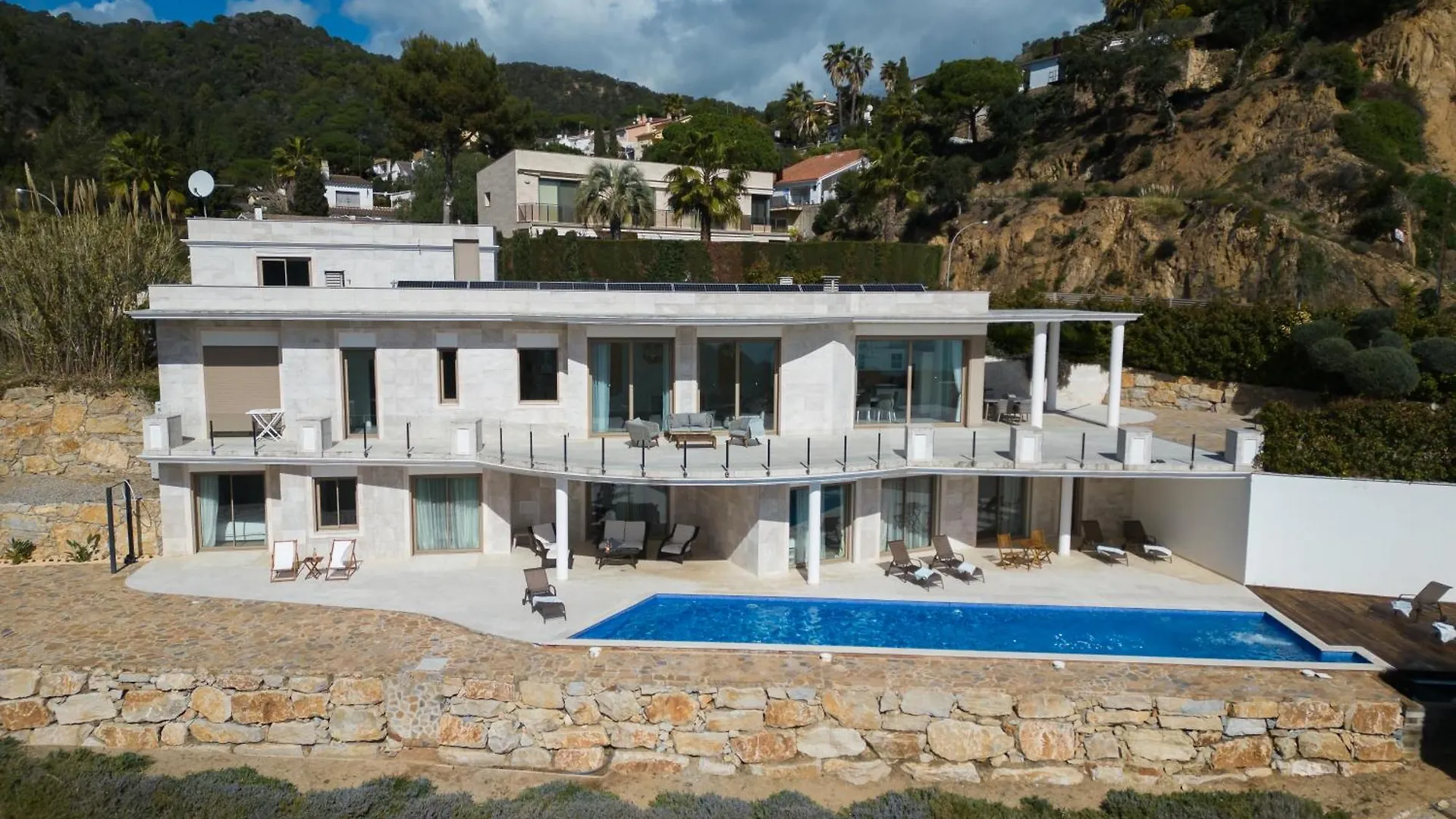 Gran Piscina Hidromasaje Playa Privada Y Sauna Tossa de Mar