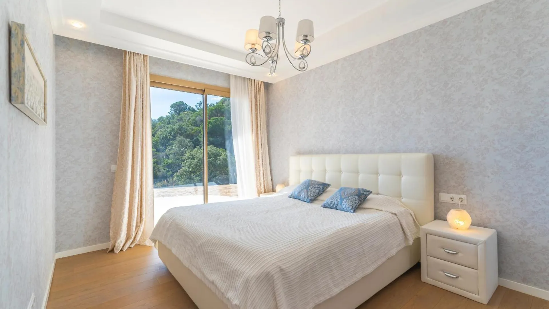 Gran Piscina Hidromasaje Playa Privada Y Sauna Tossa de Mar Hiszpania